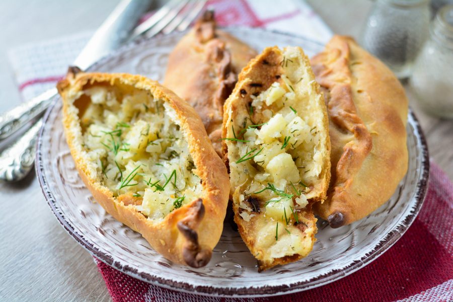 Пирожки с конопляной и картофельной начинкой (по-татарски)