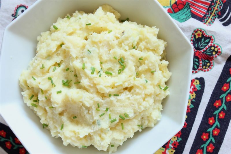 Бышлак-биширген (картофельное пюре с сыром — карачаево-черкесское национальное блюдо)