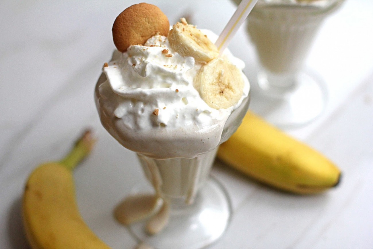 Бананы со сливками или молоком