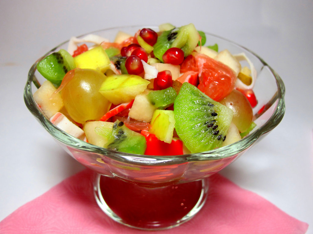  Салат фруктовый с сиропом