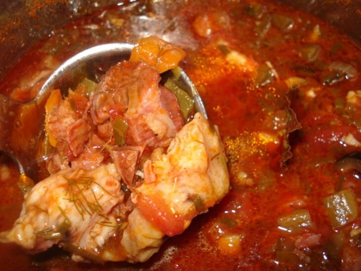 Солянка с консервированной тушеной говядиной, бараниной или свининой