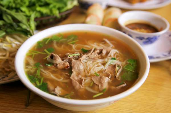 Шулэн (суп-лапша с мясом — бурятское национальное блюдо)