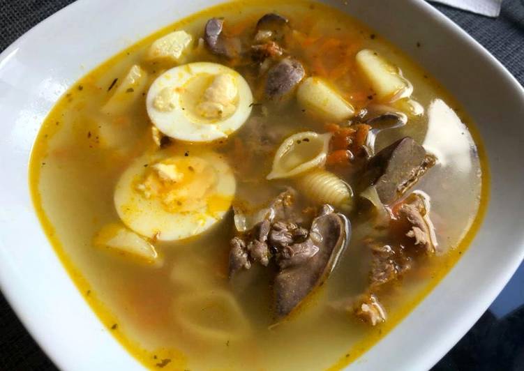 Суп из субпродуктов с картофелем и луком