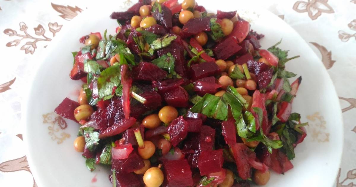 Салат-щетка из капусты, свеклы и моркови, пошаговый рецепт с фото от автора gastronom на ккал