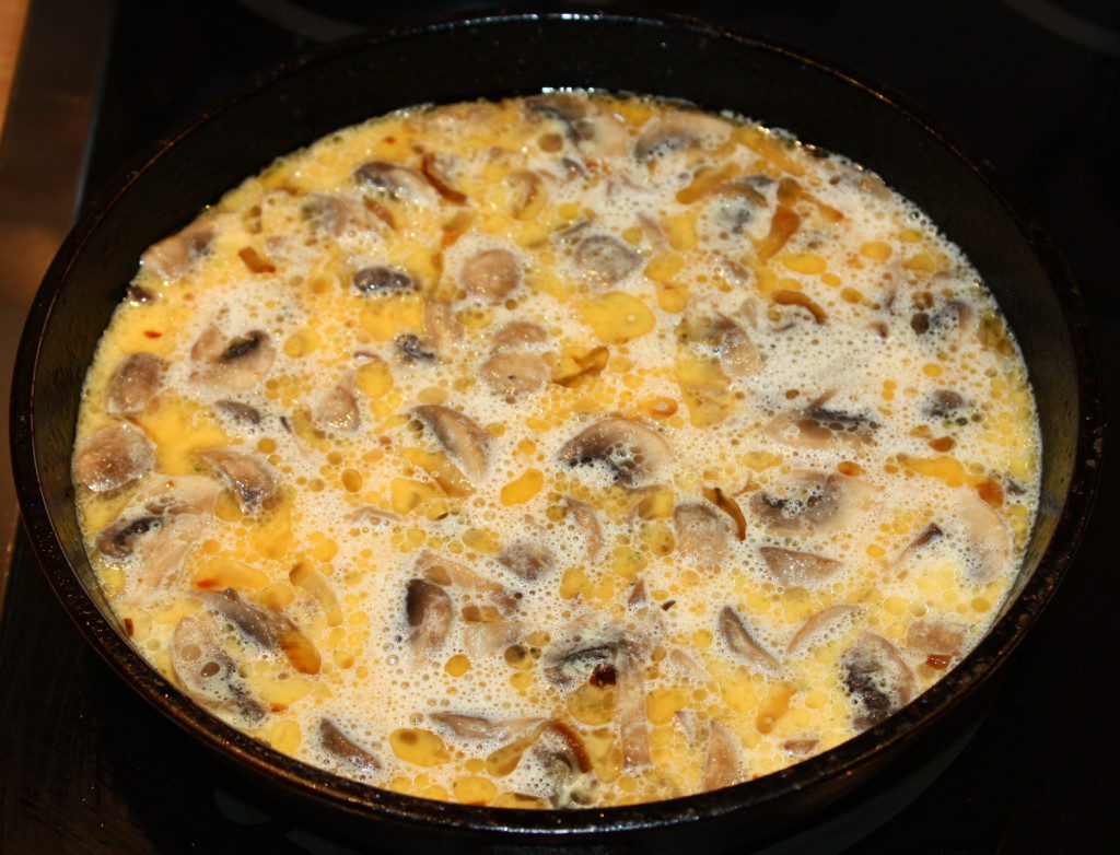 Картошка с грибами в сметане: рецепты для духовки, мультиварки и плиты