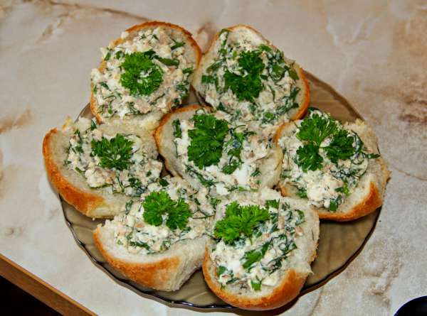 Бутерброды из консервированной рыбы - рецепт автора Ирина Внукова