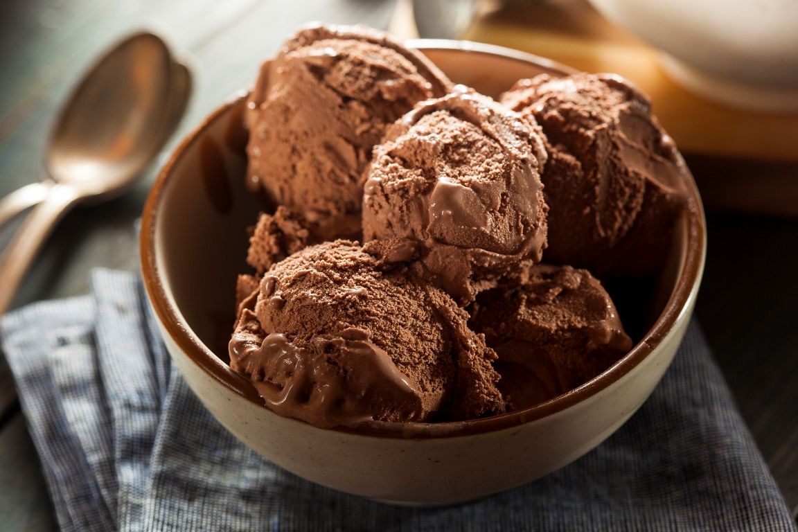 Мороженое Сливочное шоколадное