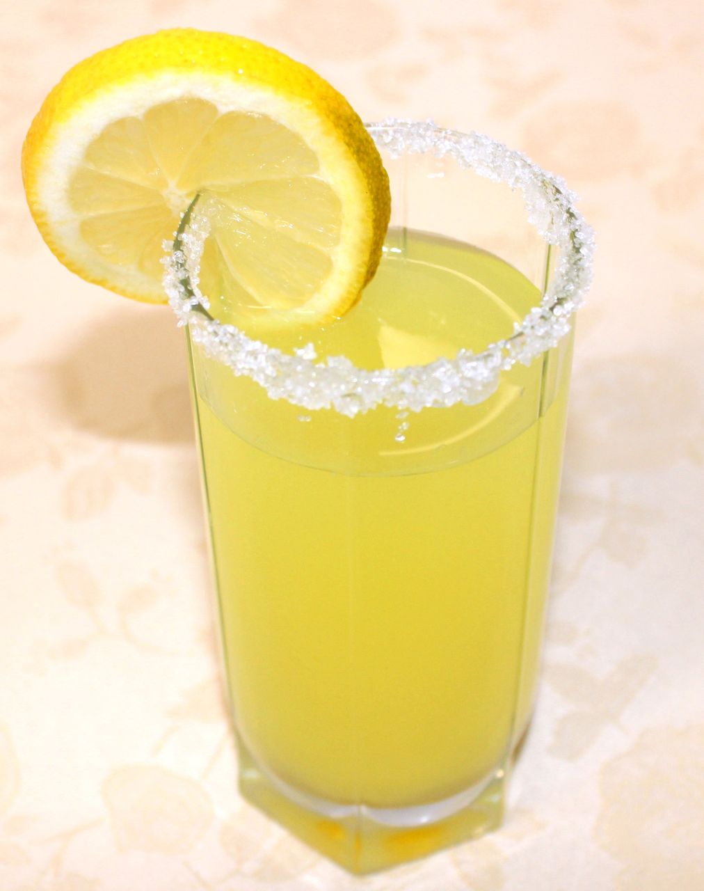 Напиток из лимонов и тмина
